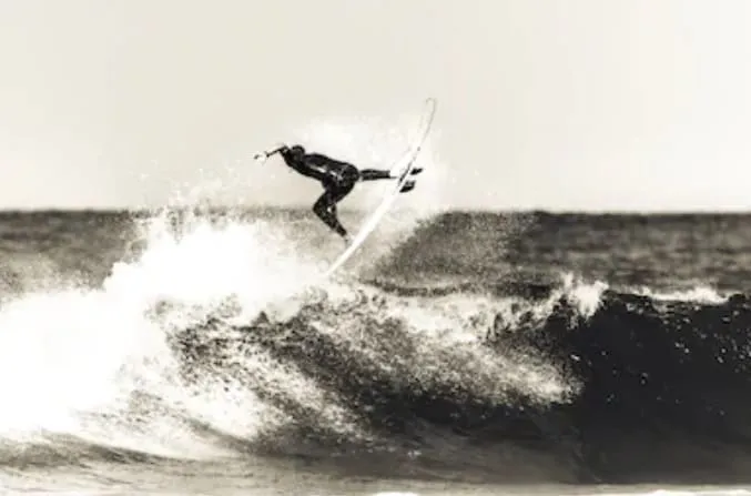 surf en Mundaka ola izquierda