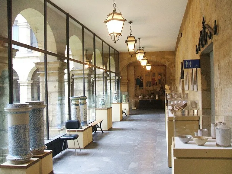 Bilbao Museo Arqueológico, Etnográfico e Histórico Vasco ©Zarateman / Wikimedia Commons