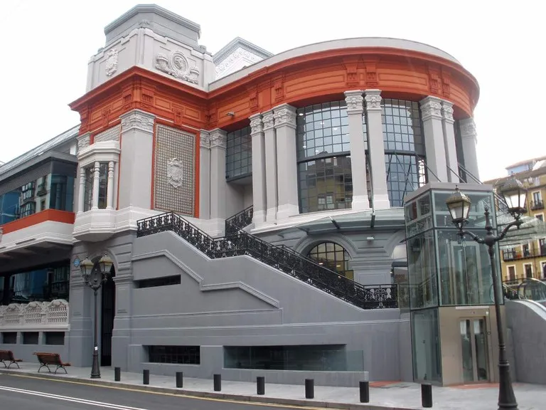 Mercado de la Ribera, Bilbao ? © Zarateman / Wikimedia Commons