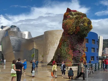 Ver Puppy de Jeff Koons en el Guggenheim Bilbao