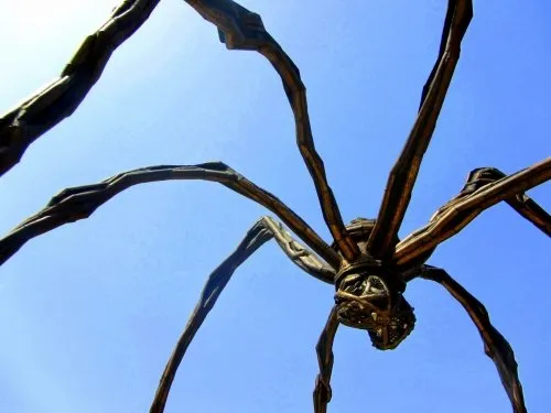 bilbao guggenheim araña